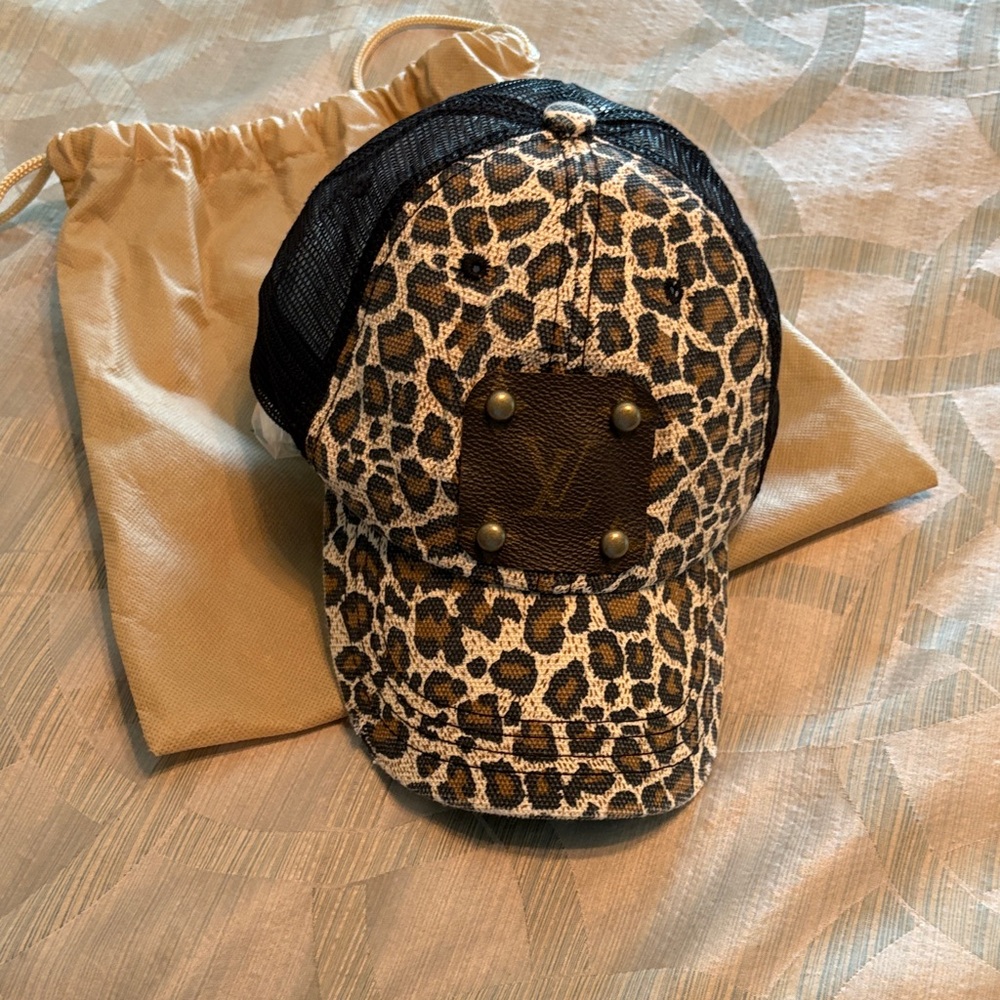 Vintage Boho Leopard Print Trucker Hat